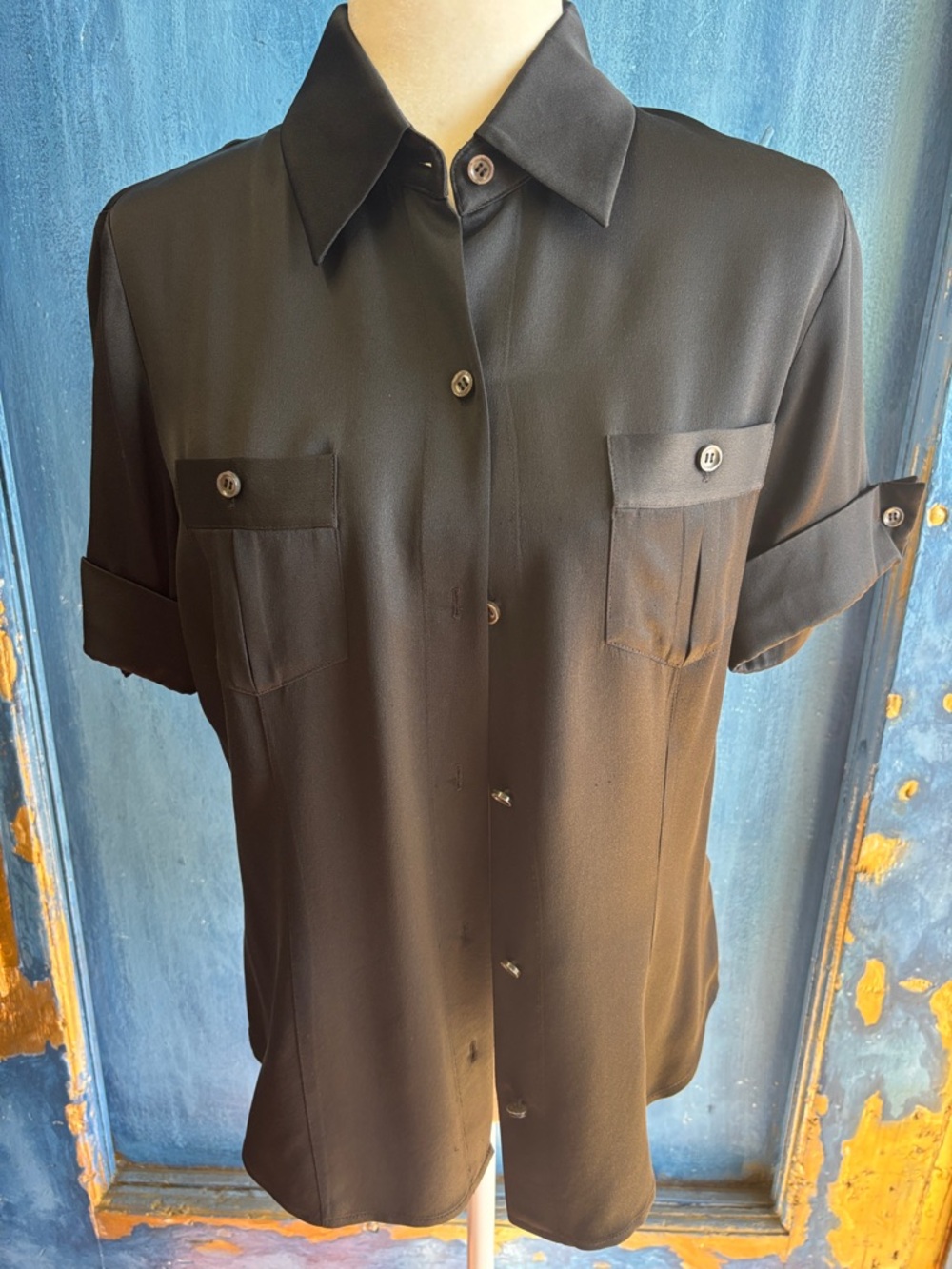 Classic Black Short-Sleeve Button-Up Shirt
